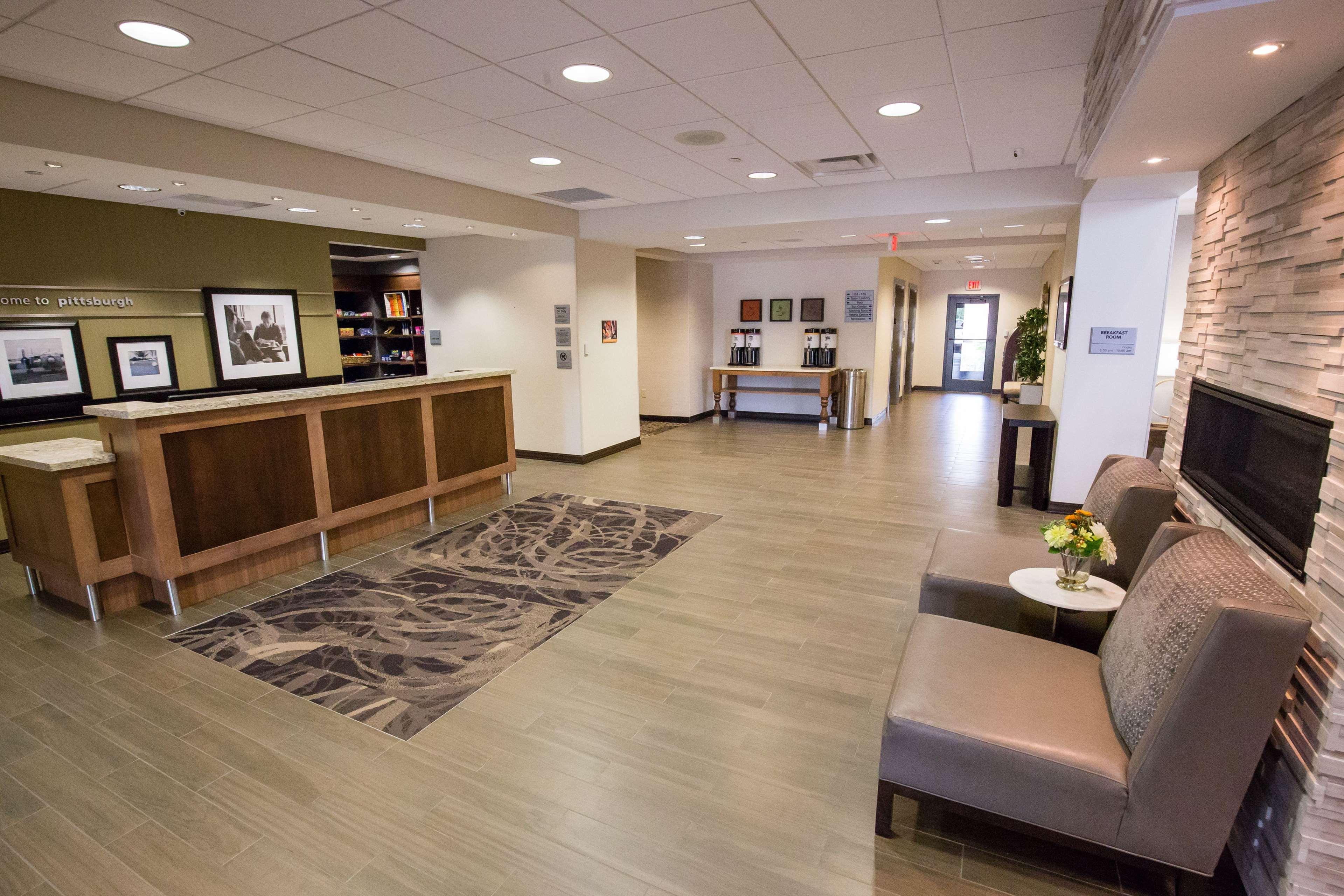 Hampton Inn & Suites - Pittsburgh/Harmarville, Pa Ngoại thất bức ảnh