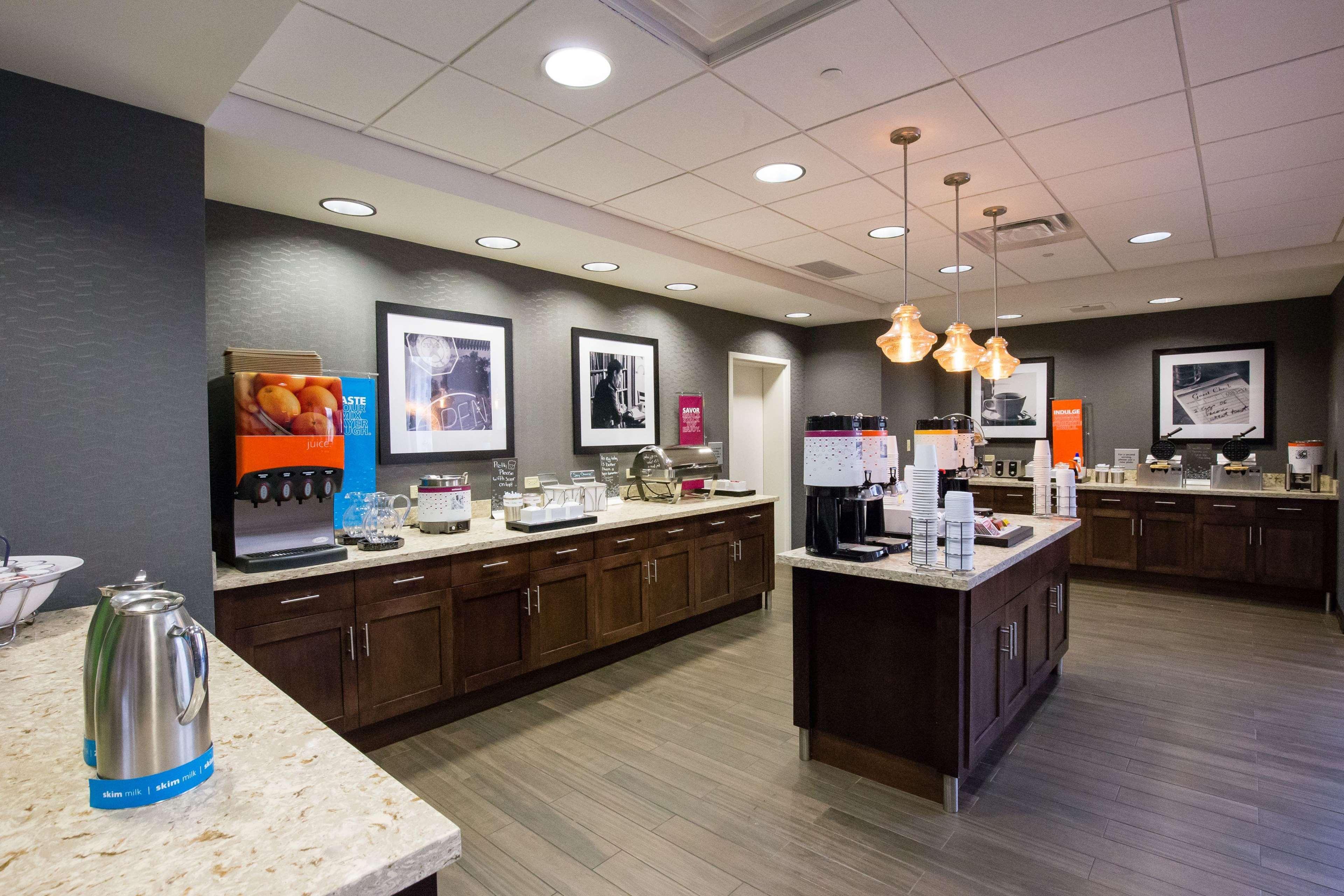 Hampton Inn & Suites - Pittsburgh/Harmarville, Pa Ngoại thất bức ảnh
