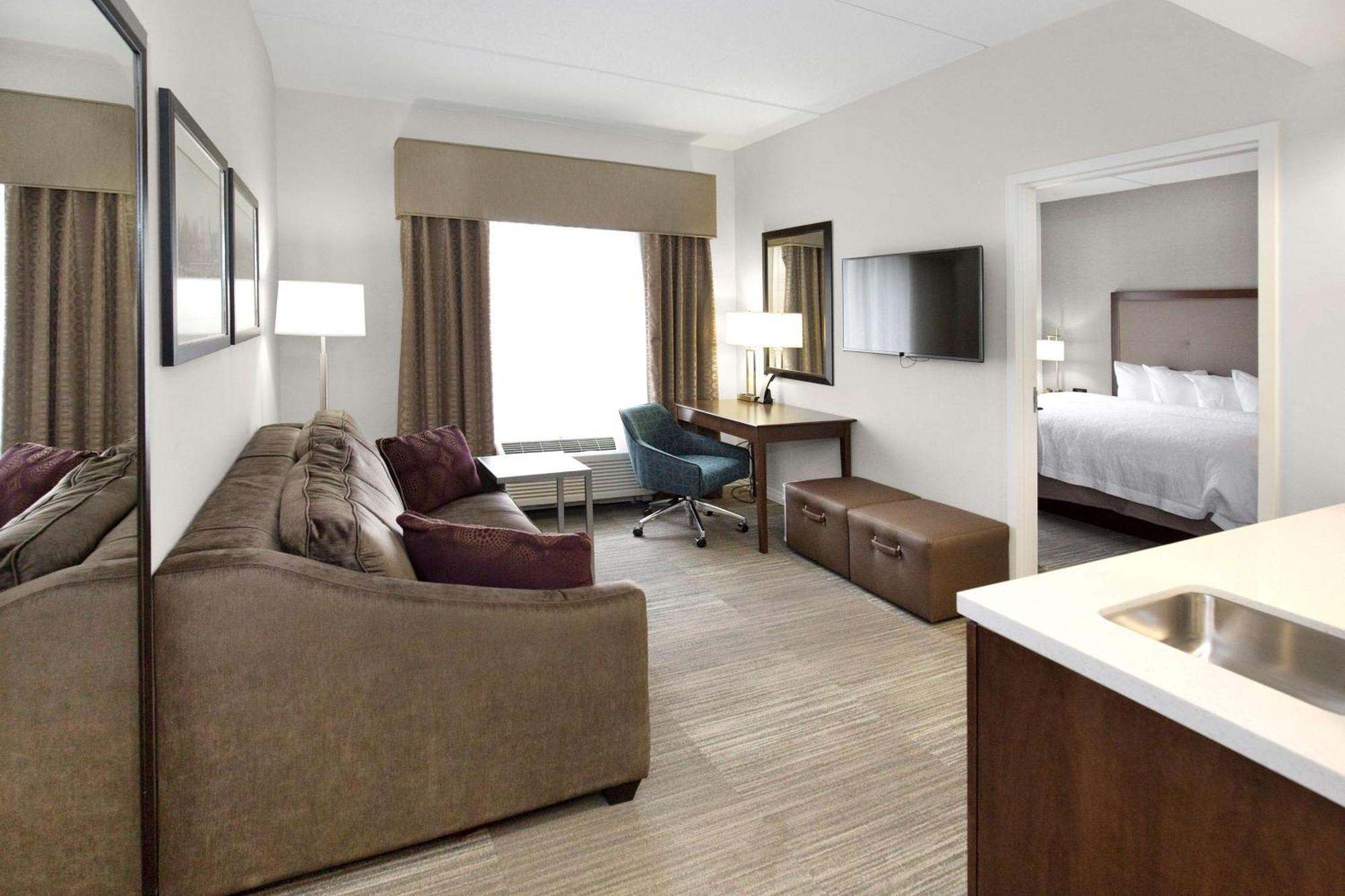 Hampton Inn & Suites - Pittsburgh/Harmarville, Pa Ngoại thất bức ảnh